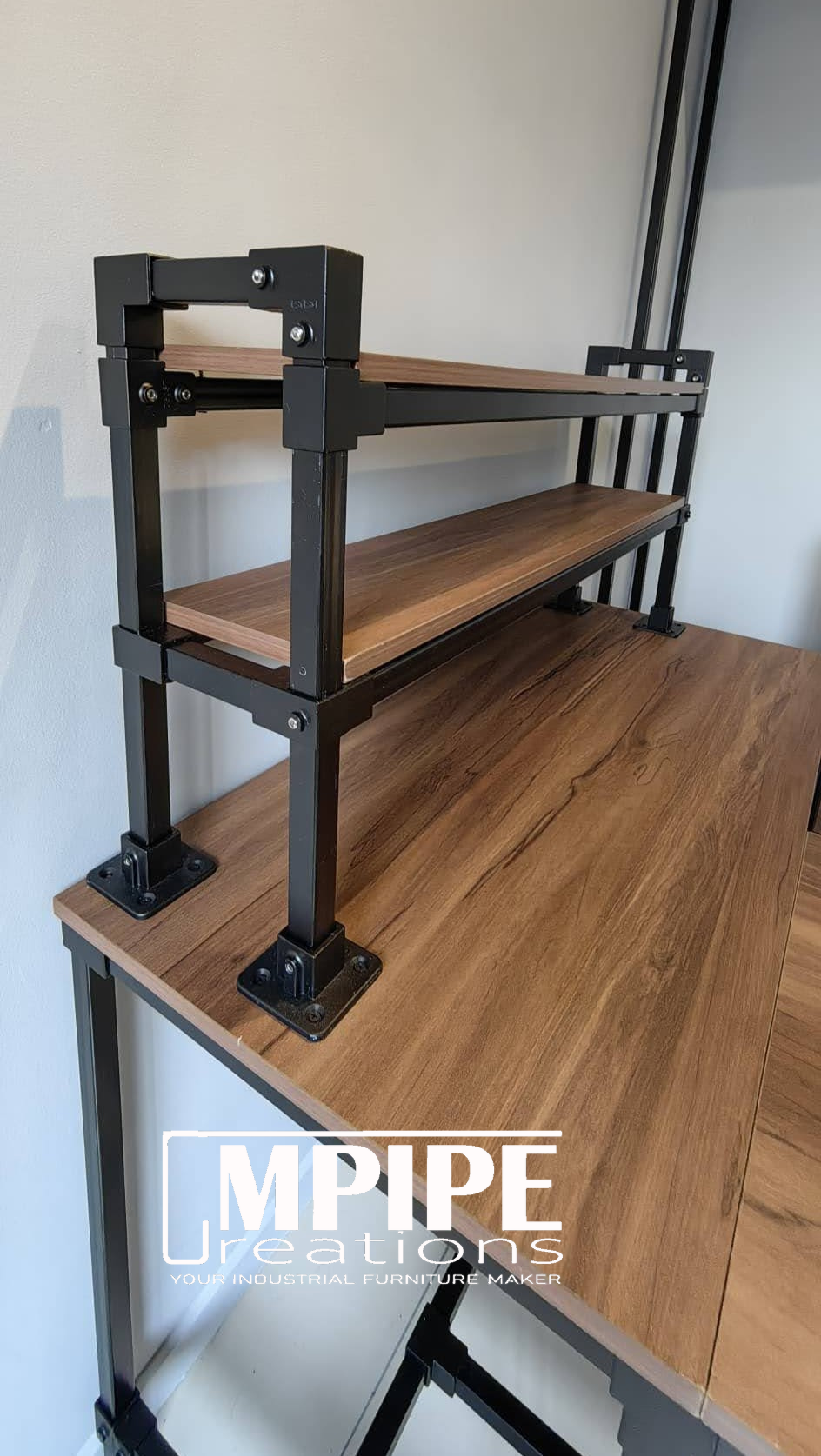 CODE: 2422(CLOTHING RACK) & 1870(TABLE)