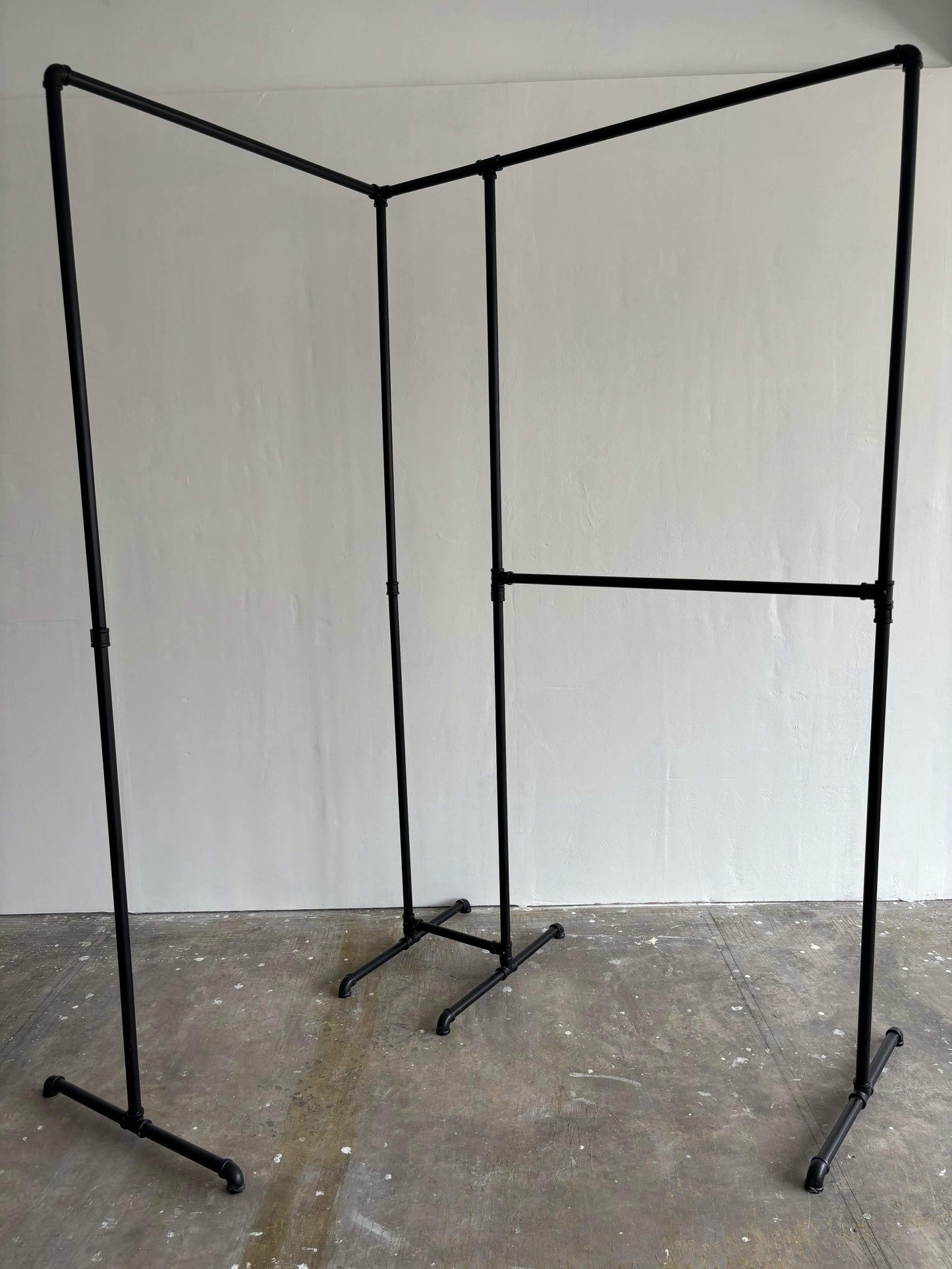 EASE II CORNER