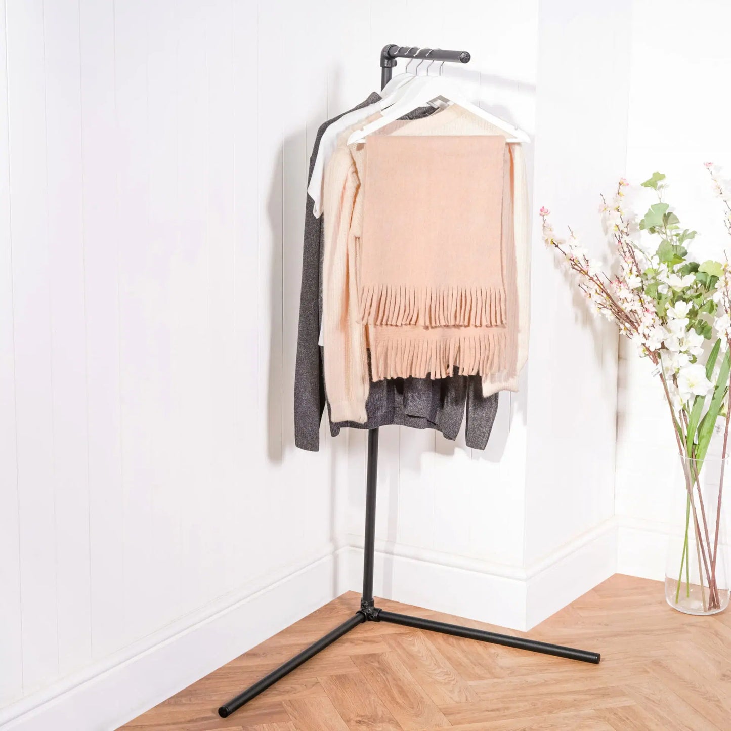 KIT - STANDING COAT HANGER