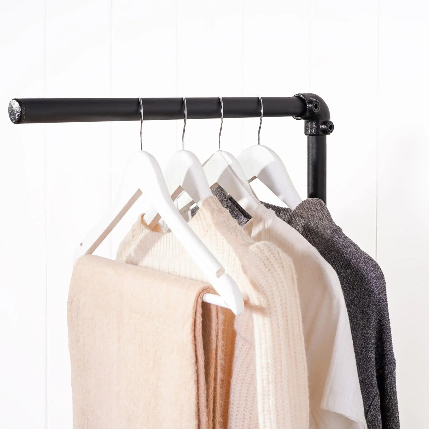 KIT - STANDING COAT HANGER