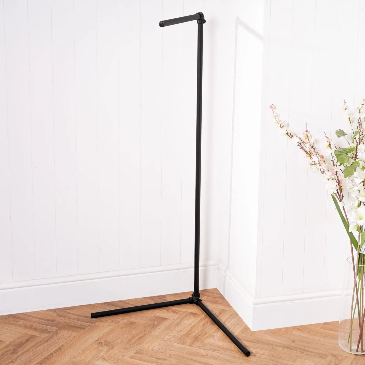 KIT - STANDING COAT HANGER