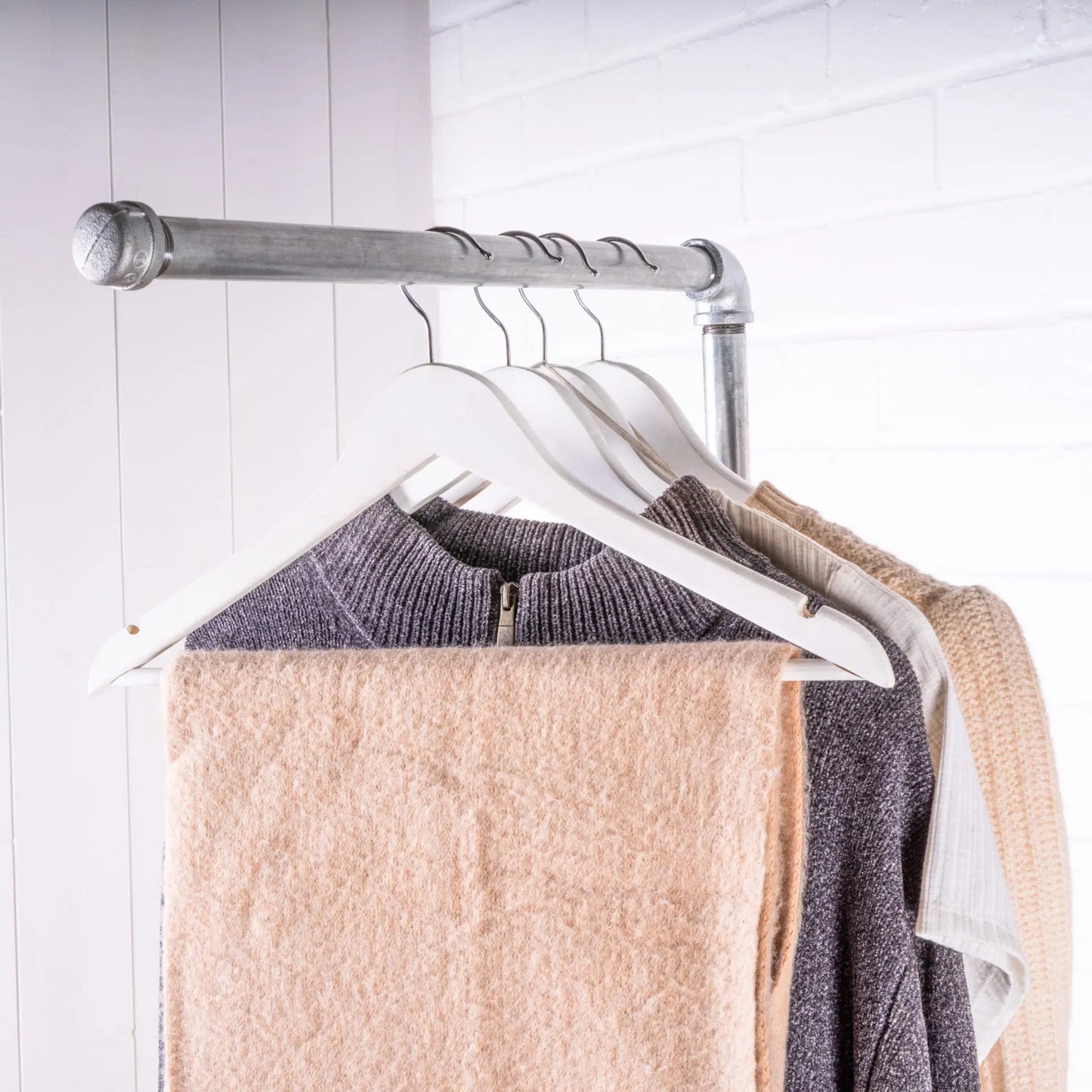 KIT - STANDING COAT HANGER