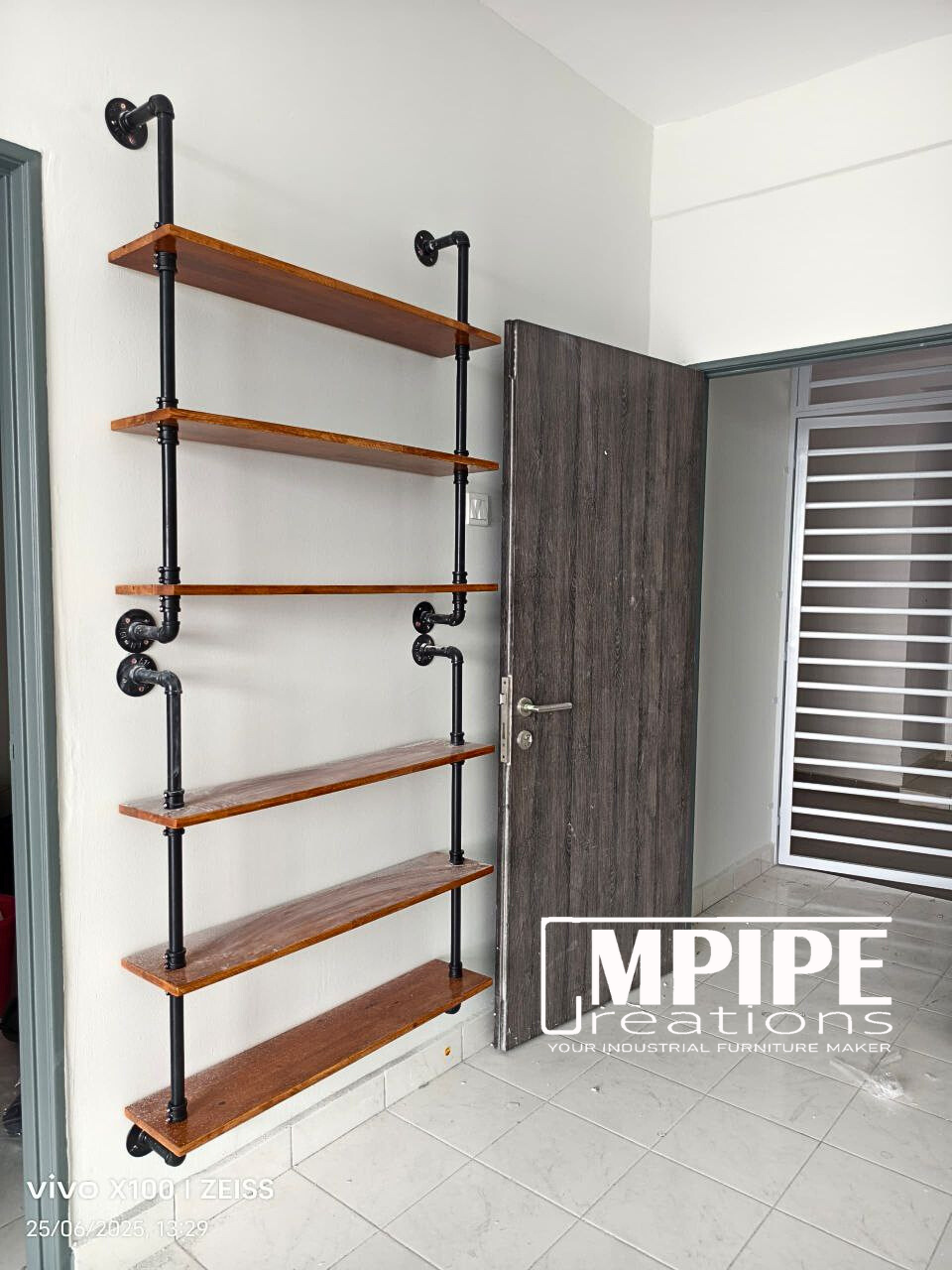 3 LAYERS WALL SHELVES - RUBBERWOOD