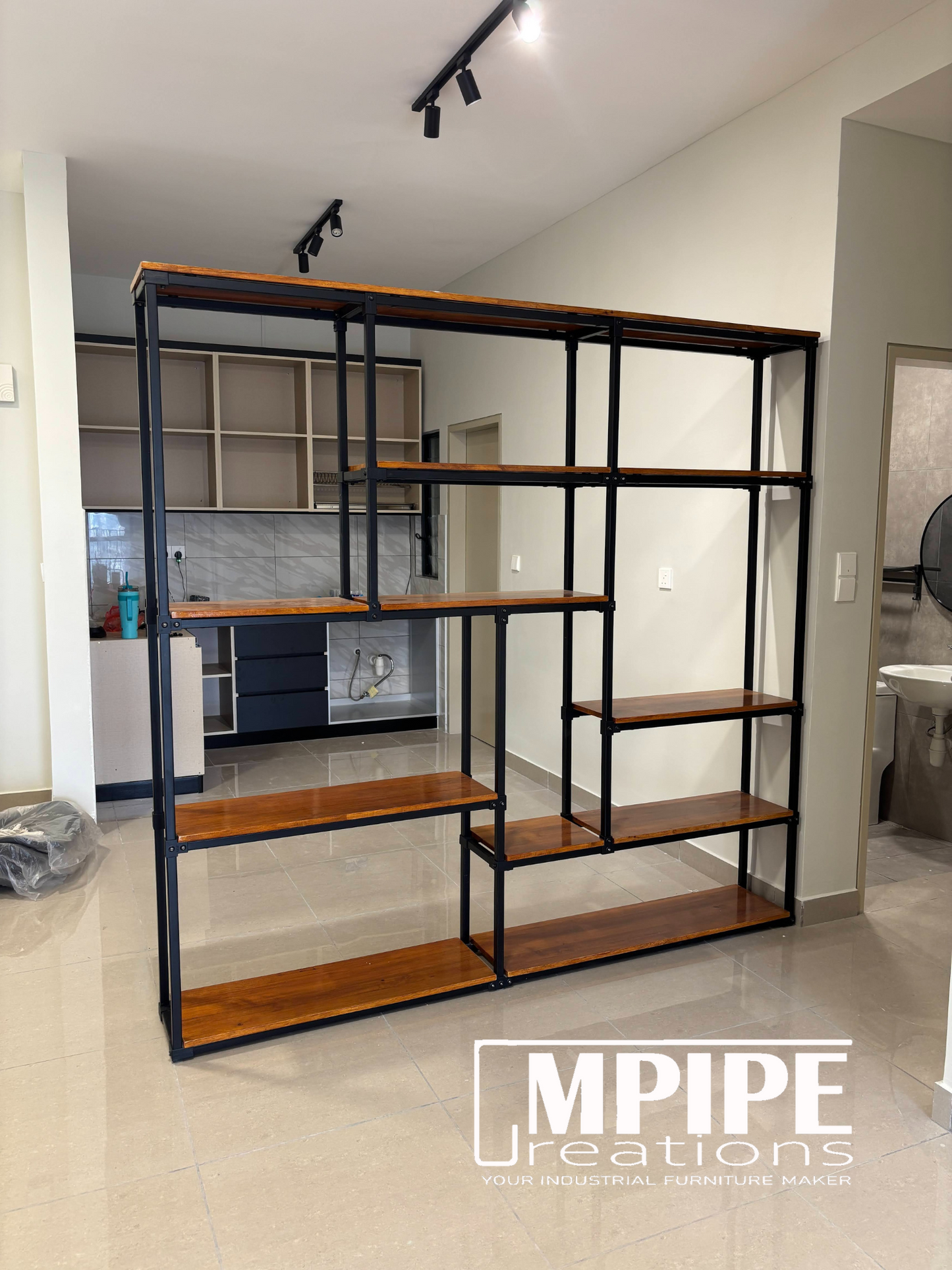 HOLLOW DECOR BOOK SHELVES RACK / DIVIDER