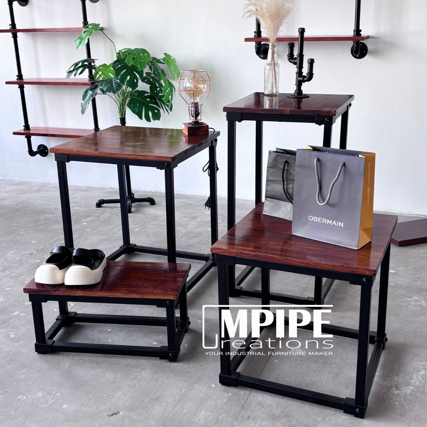 HOLLOW COFFEE TABLE & STOOL