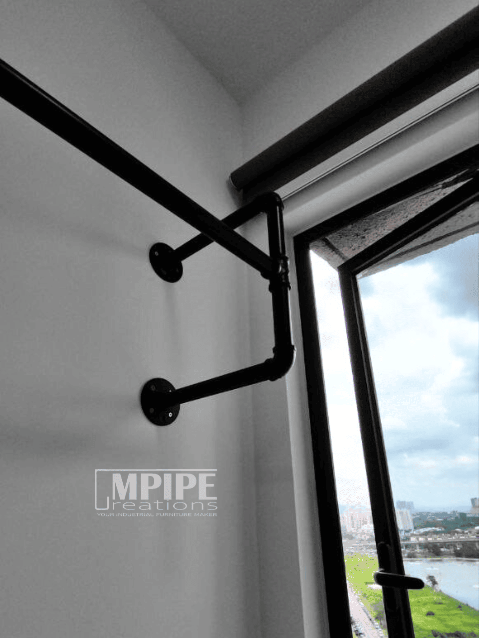 KIT - COAT HANGER III